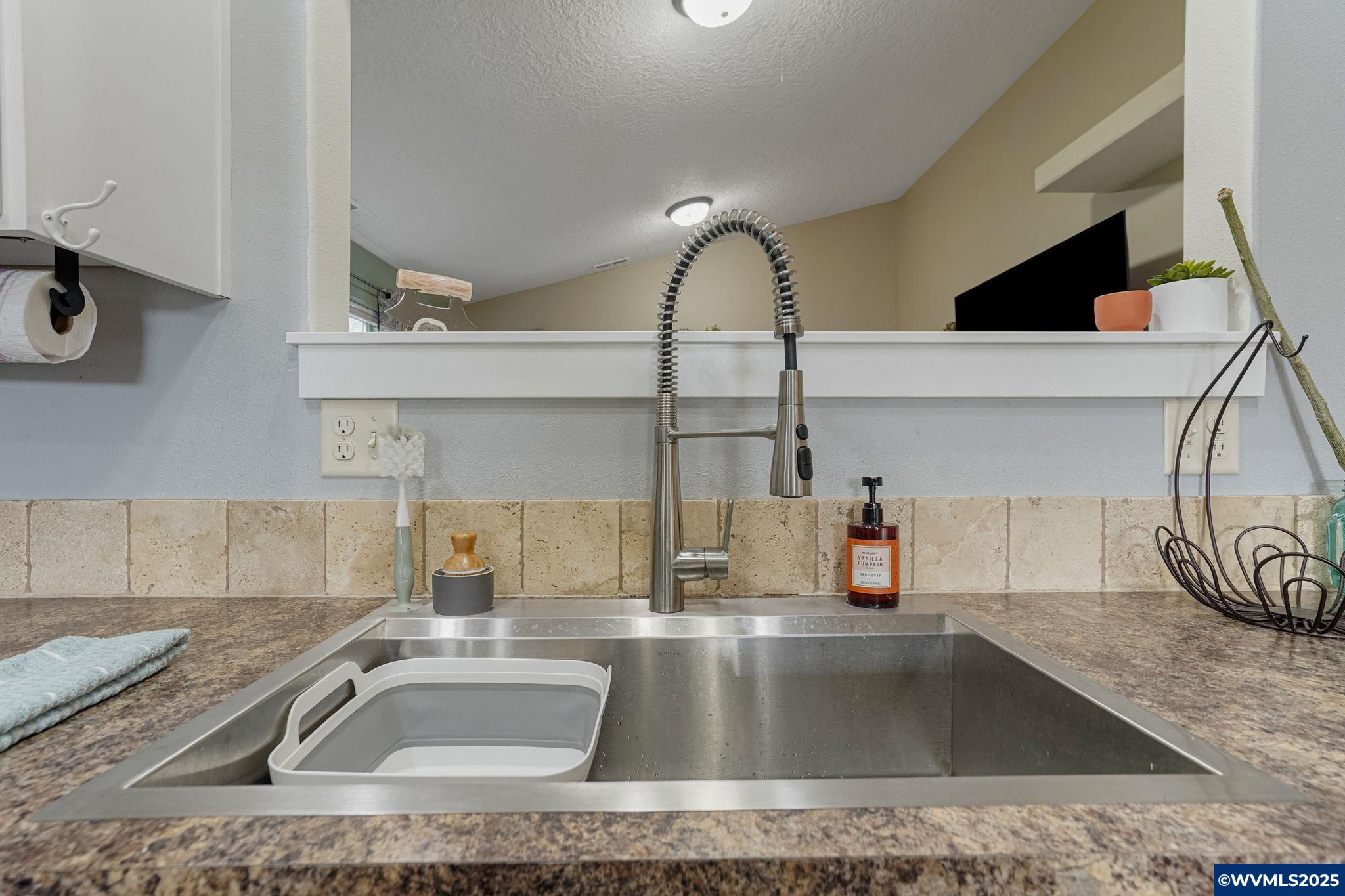 1503 Southeast Jonathan Avenue Dallas, OR 97338 - Photo 13 of 39