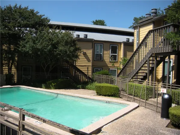 $1,150 | 1000 West 26th Street, Unit 207, Austin, TX 78705
