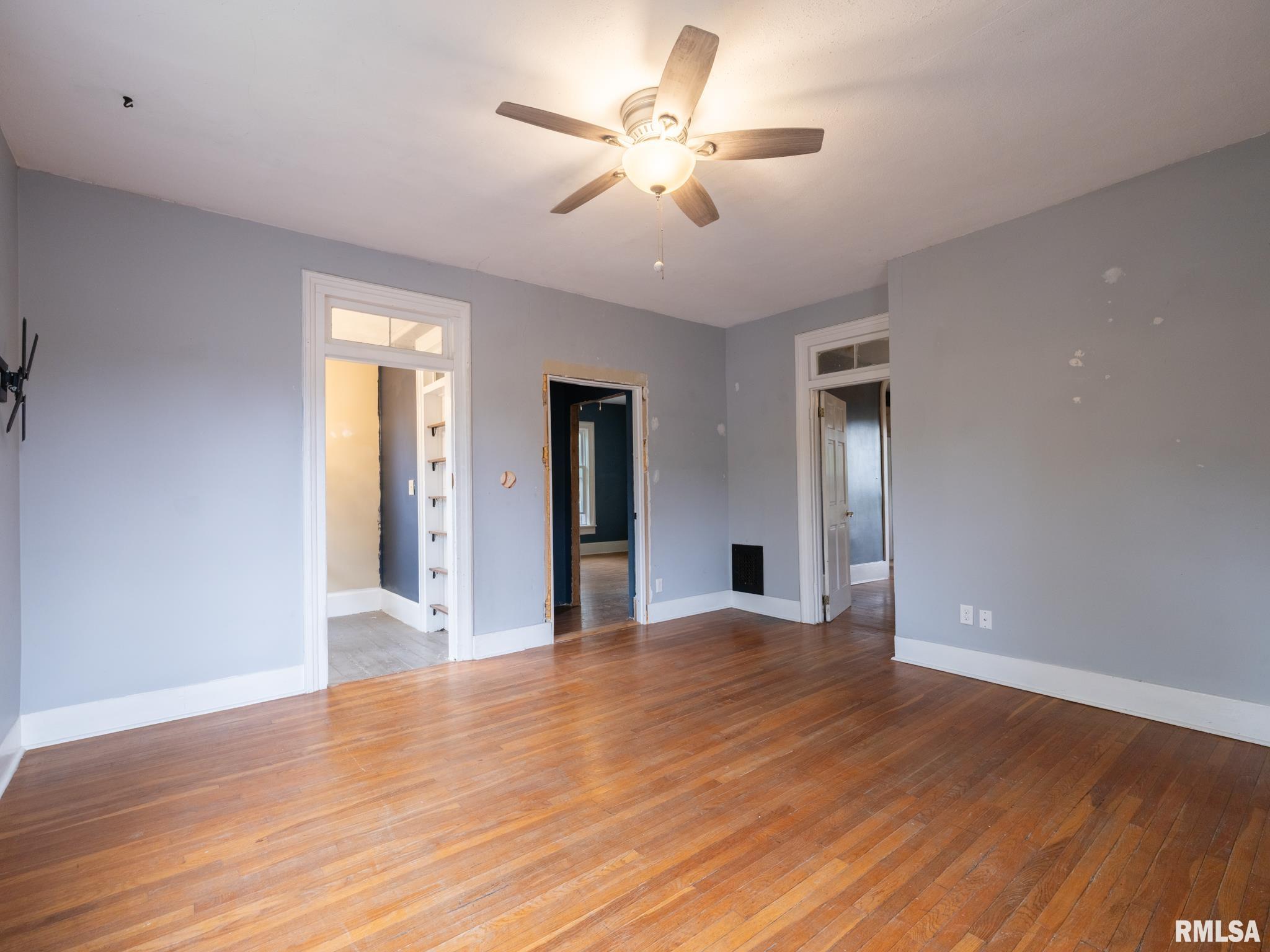715 North 4th Street Pekin, IL 61554 - Photo 30 of 41