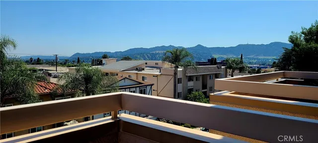 $895,000 | 555 East Santa Anita Avenue, Unit 301, Burbank, CA 91501