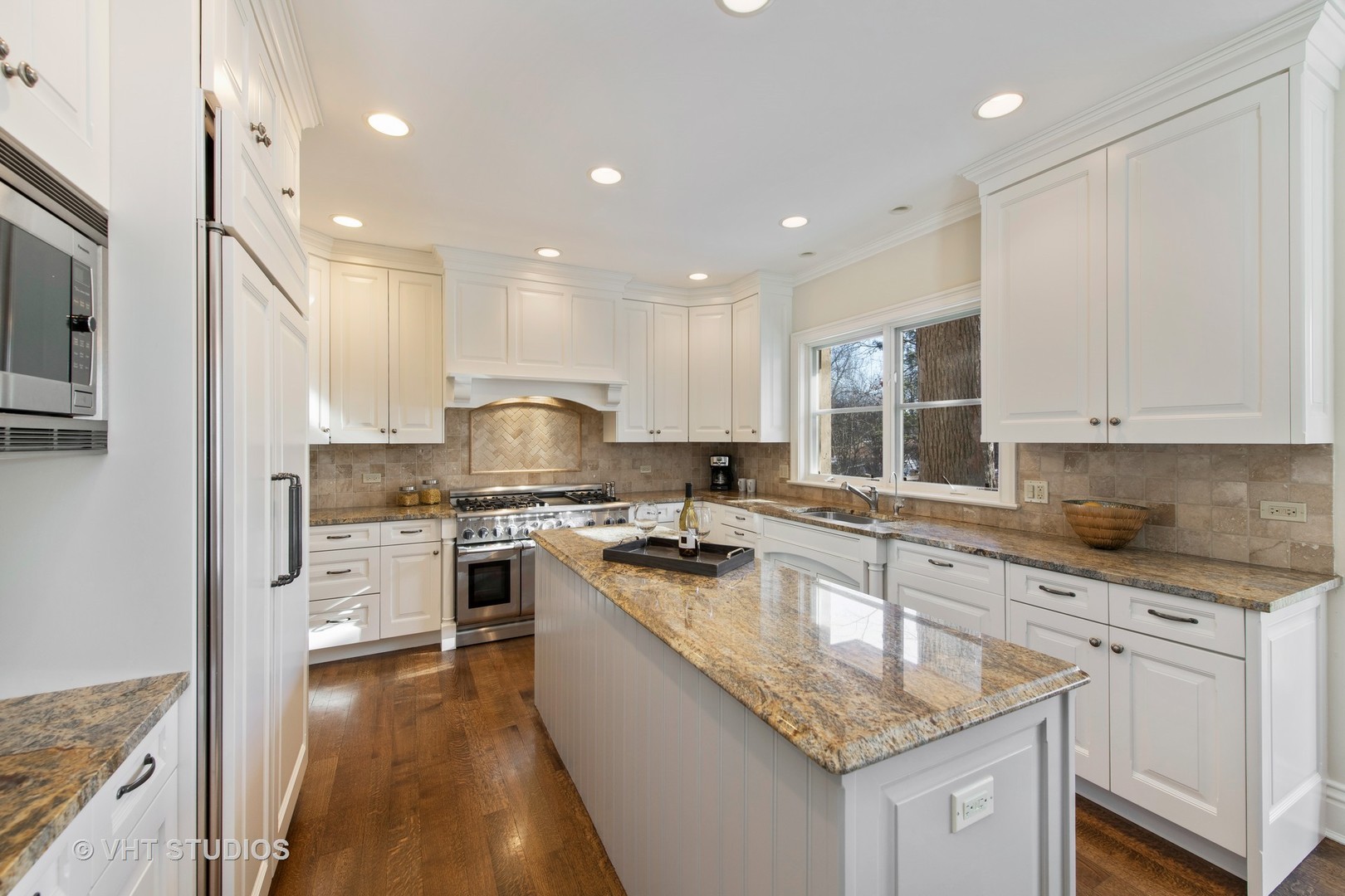 96 Church Road Winnetka, IL 60093 - Photo 5 of 34