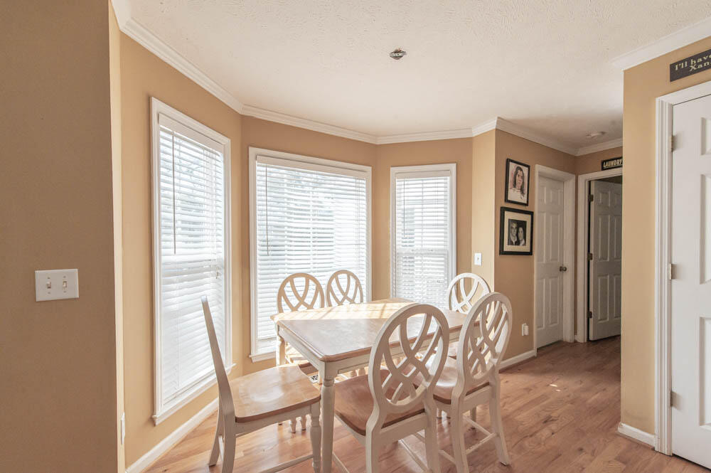 201 Buck Point Court Aiken, SC 29803 - Photo 8 of 26 Breakfast Room!