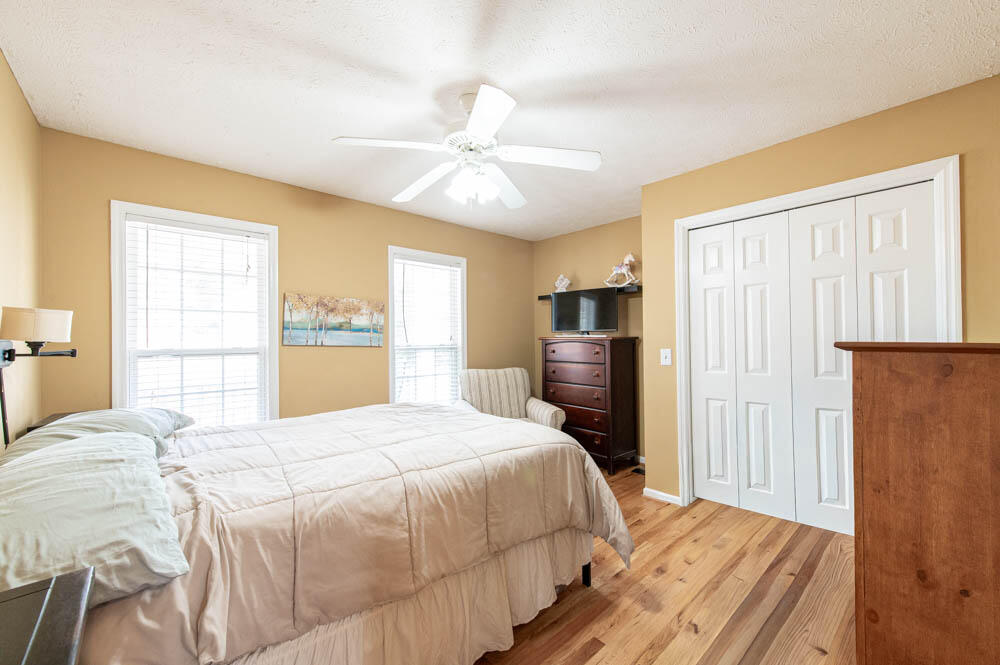 201 Buck Point Court Aiken, SC 29803 - Photo 12 of 26 Spare Bedroom!