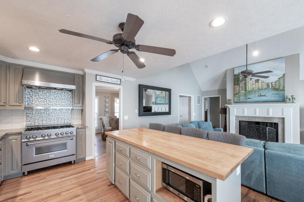 201 Buck Point Court Aiken, SC 29803 - Photo 4 of 29 New Interior Paint!