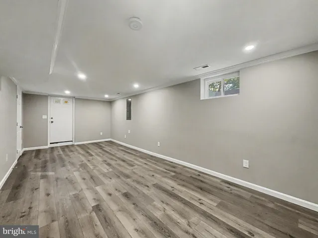 a view of empty room