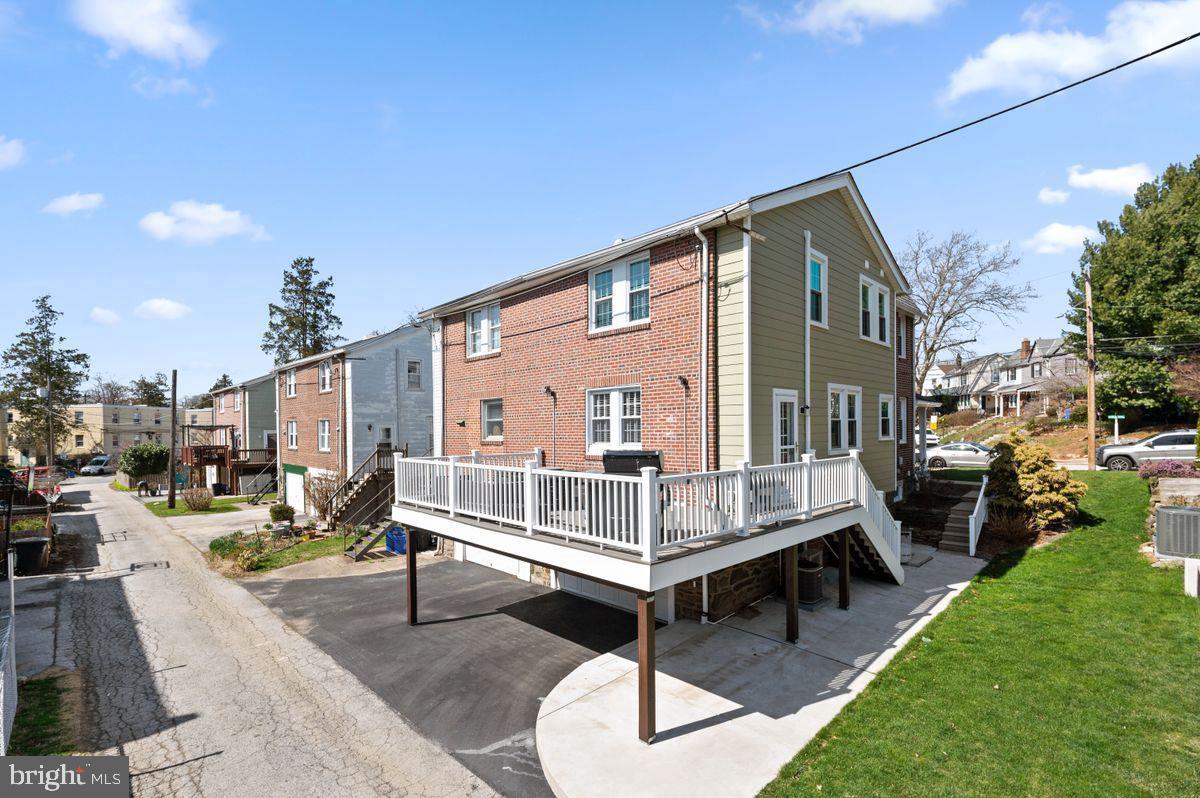 627 Kenilworth Road Ardmore, PA 19003 - Photo 9 of 11 a roof deck with table and chairs