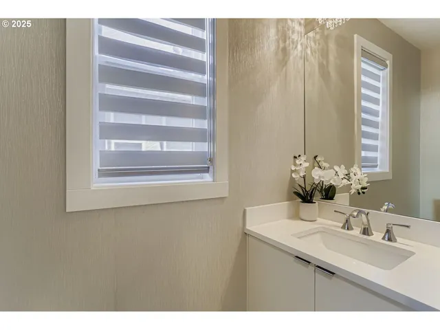 $749,000 | 6605 Northeast 107th Street, Vancouver, WA 98686