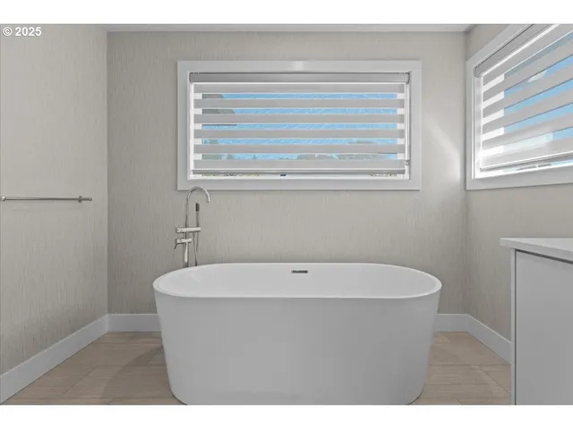 $749,000 | 6605 Northeast 107th Street, Vancouver, WA 98686