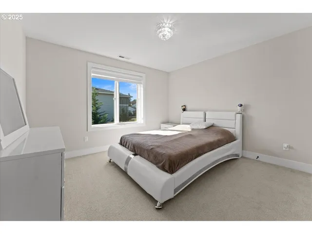 $749,000 | 6605 Northeast 107th Street, Vancouver, WA 98686