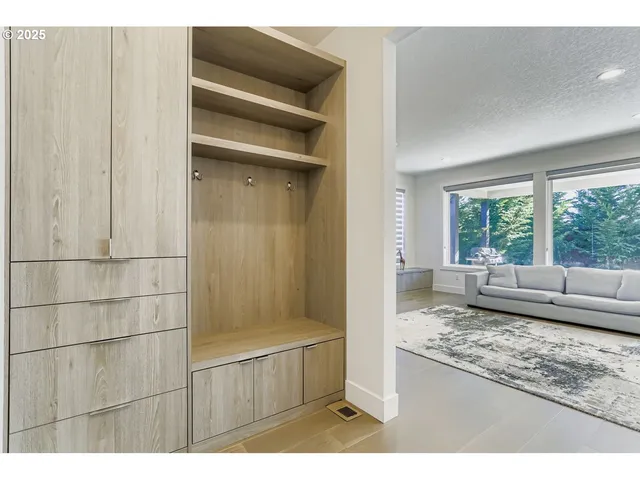 $749,000 | 6605 Northeast 107th Street, Vancouver, WA 98686