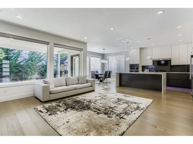 $749,000 | 6605 Northeast 107th Street, Vancouver, WA 98686