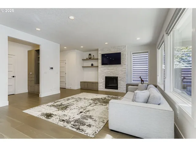 $749,000 | 6605 Northeast 107th Street, Vancouver, WA 98686