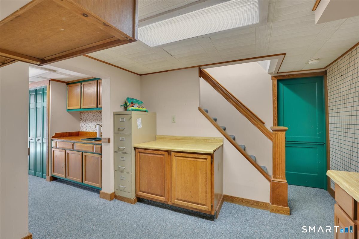 65 Doane Street Manchester, CT 06042 - Photo 32 of 40