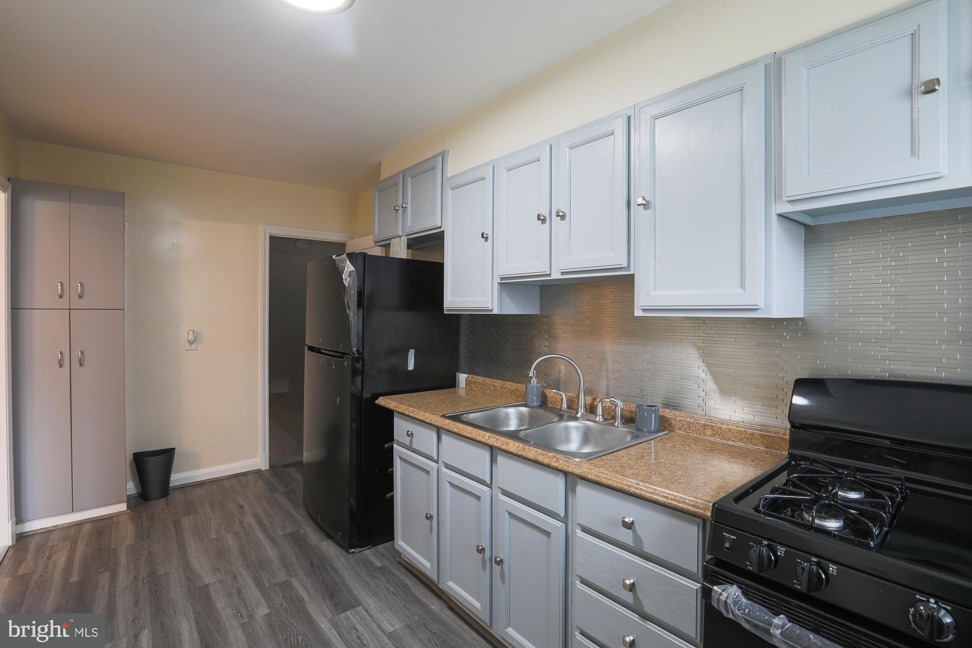 1526 Winford Road Baltimore, MD 21239 - Photo 12 of 27 Kitchen