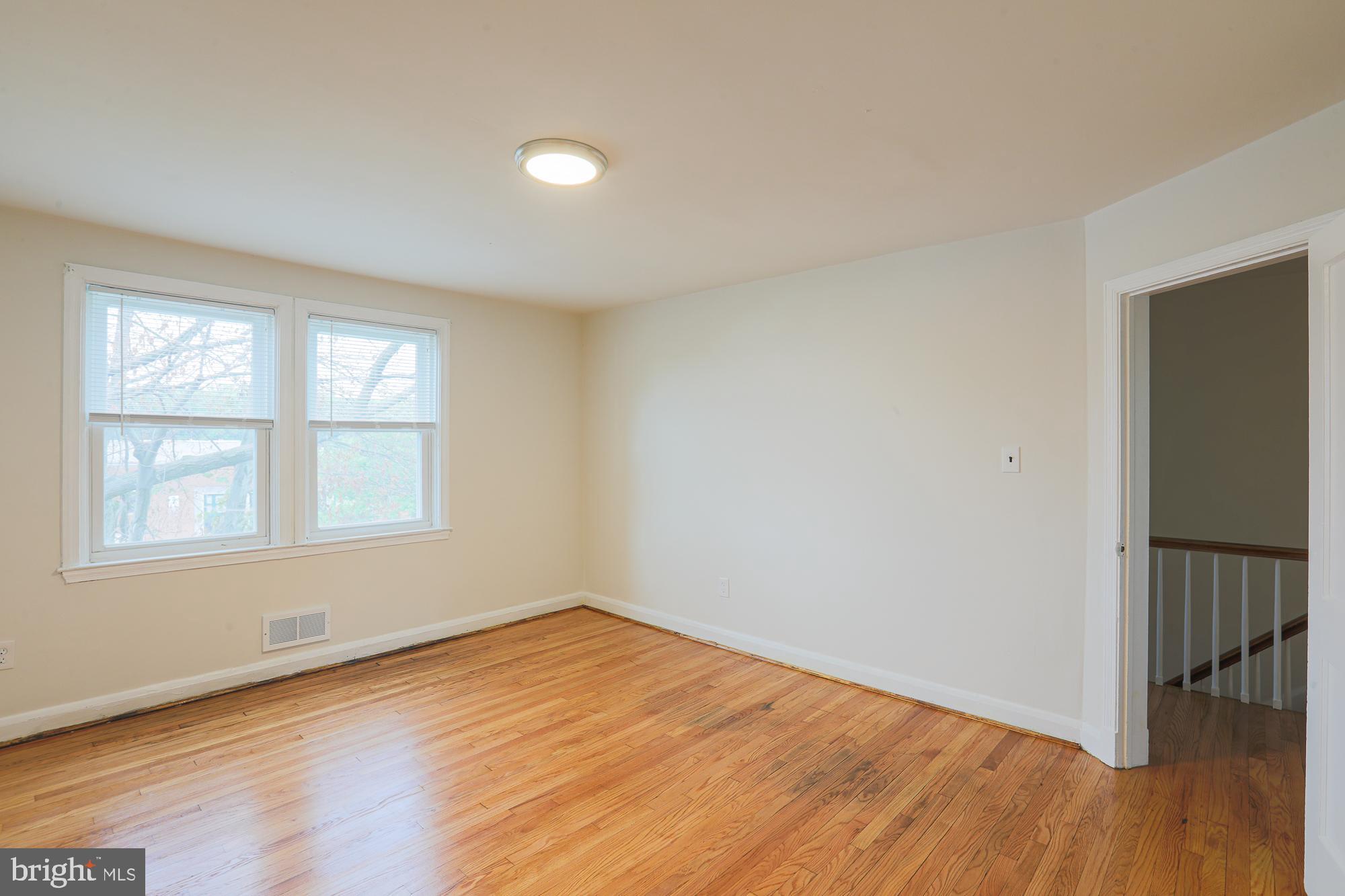 1526 Winford Road Baltimore, MD 21239 - Photo 17 of 27 Bedroom