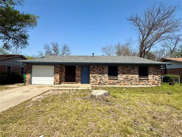 $1,695 | 2603 Foxcroft Circle, Denton, TX 76209