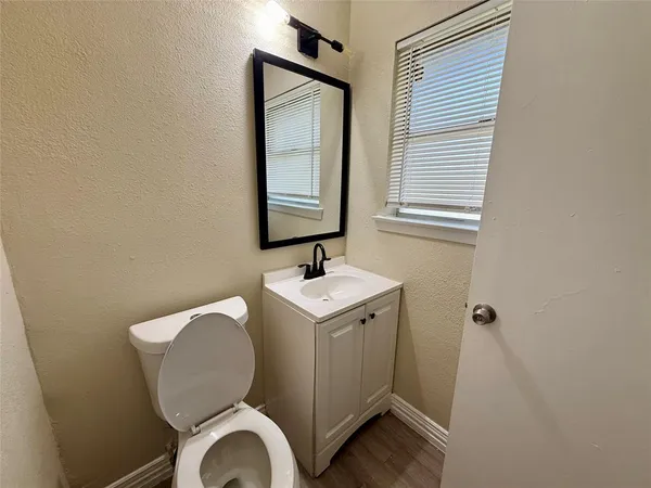 $1,695 | 2603 Foxcroft Circle, Denton, TX 76209