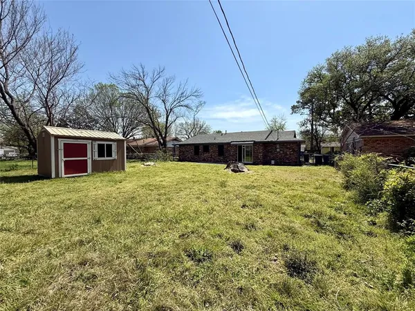 $1,695 | 2603 Foxcroft Circle, Denton, TX 76209