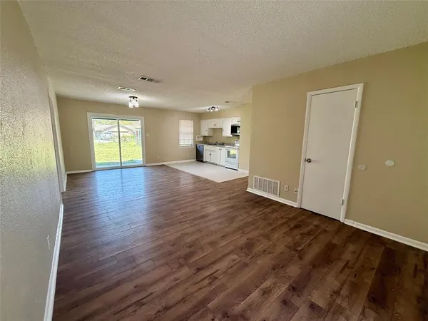 $1,695 | 2603 Foxcroft Circle, Denton, TX 76209