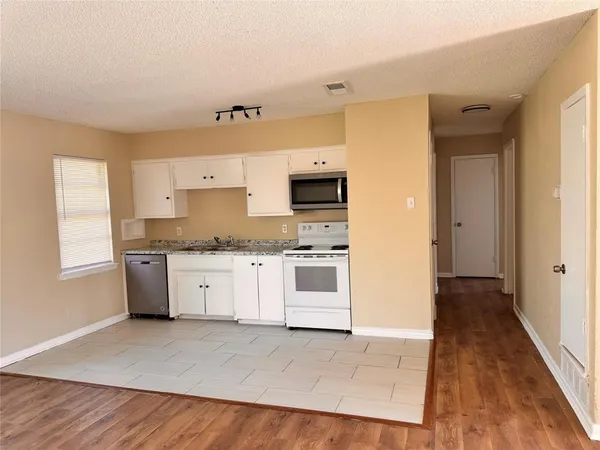 $1,695 | 2603 Foxcroft Circle, Denton, TX 76209