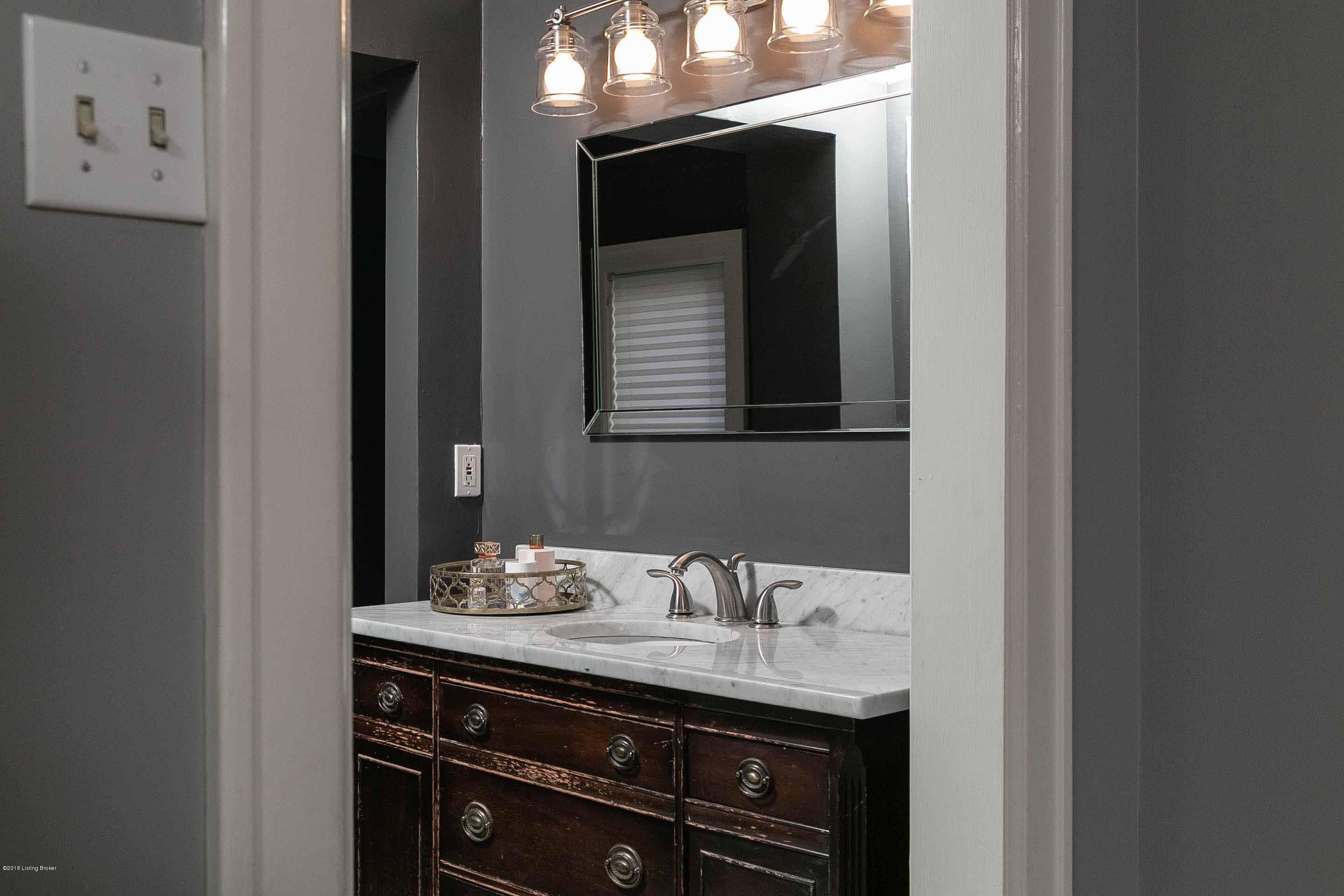 3926 Napanee Road Louisville, KY 40207 - Photo 17 of 39 17