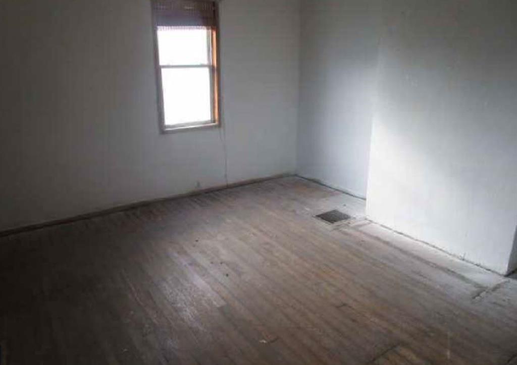 839 Jacoby Road Harwick, PA 15049 - Photo 6 of 14 an empty room with a window
