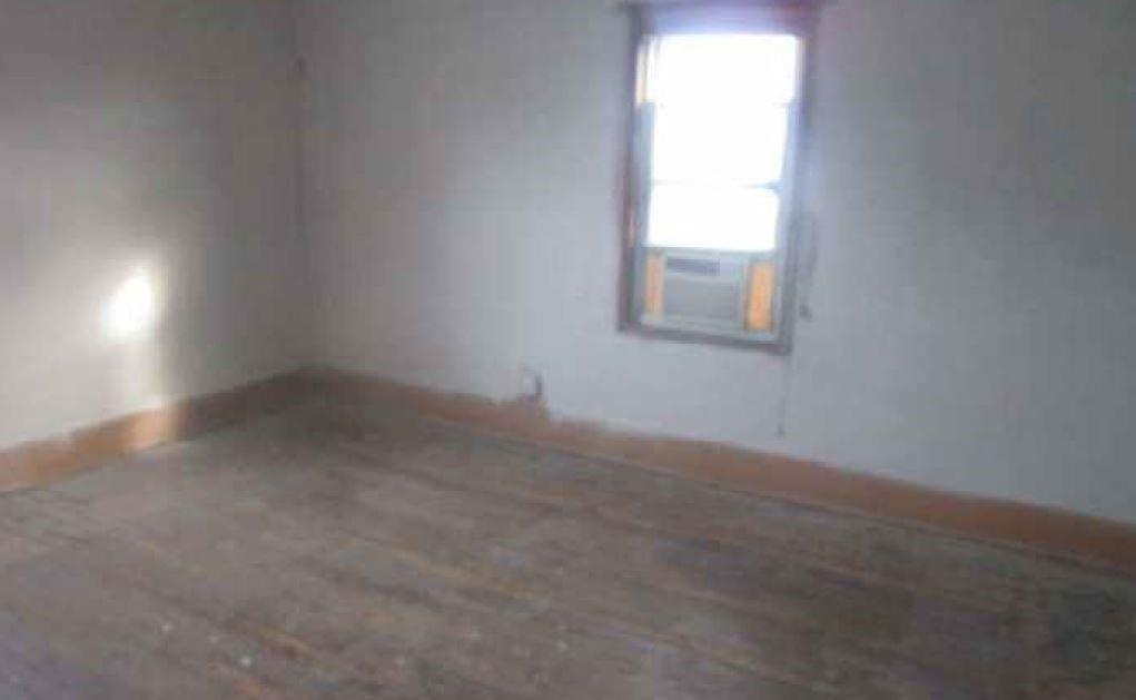 839 Jacoby Road Harwick, PA 15049 - Photo 10 of 14 an empty room with a window