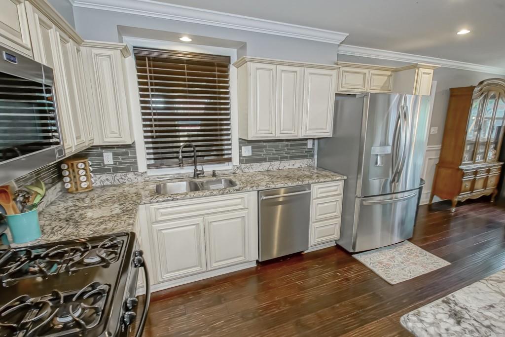 145 Hibiscus Place River Ridge, LA 70123 - Photo 9 of 24