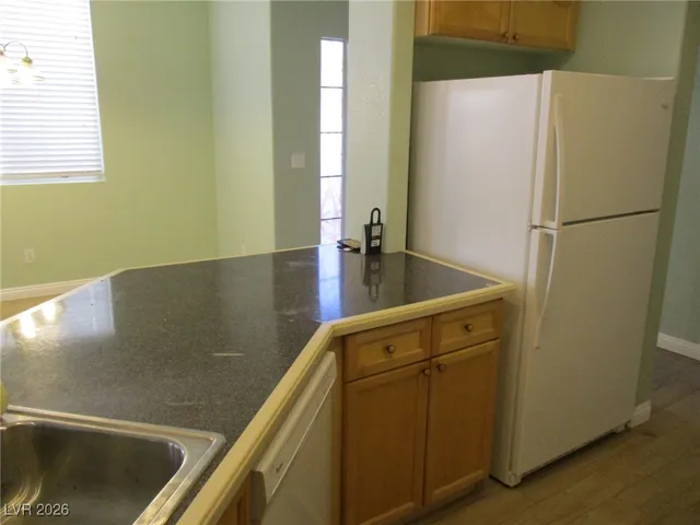 $2,000 | 1052 Country Skies Avenue, Las Vegas, NV 89123