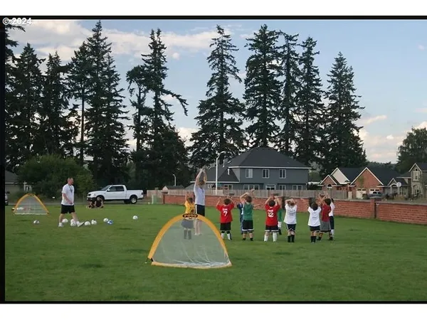 a view of a golf course