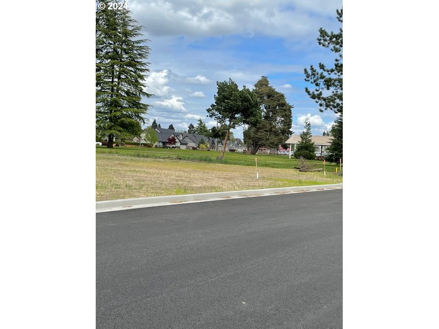Northwest 10th Avenue Canby, OR 97013 - Photo 32 of 41