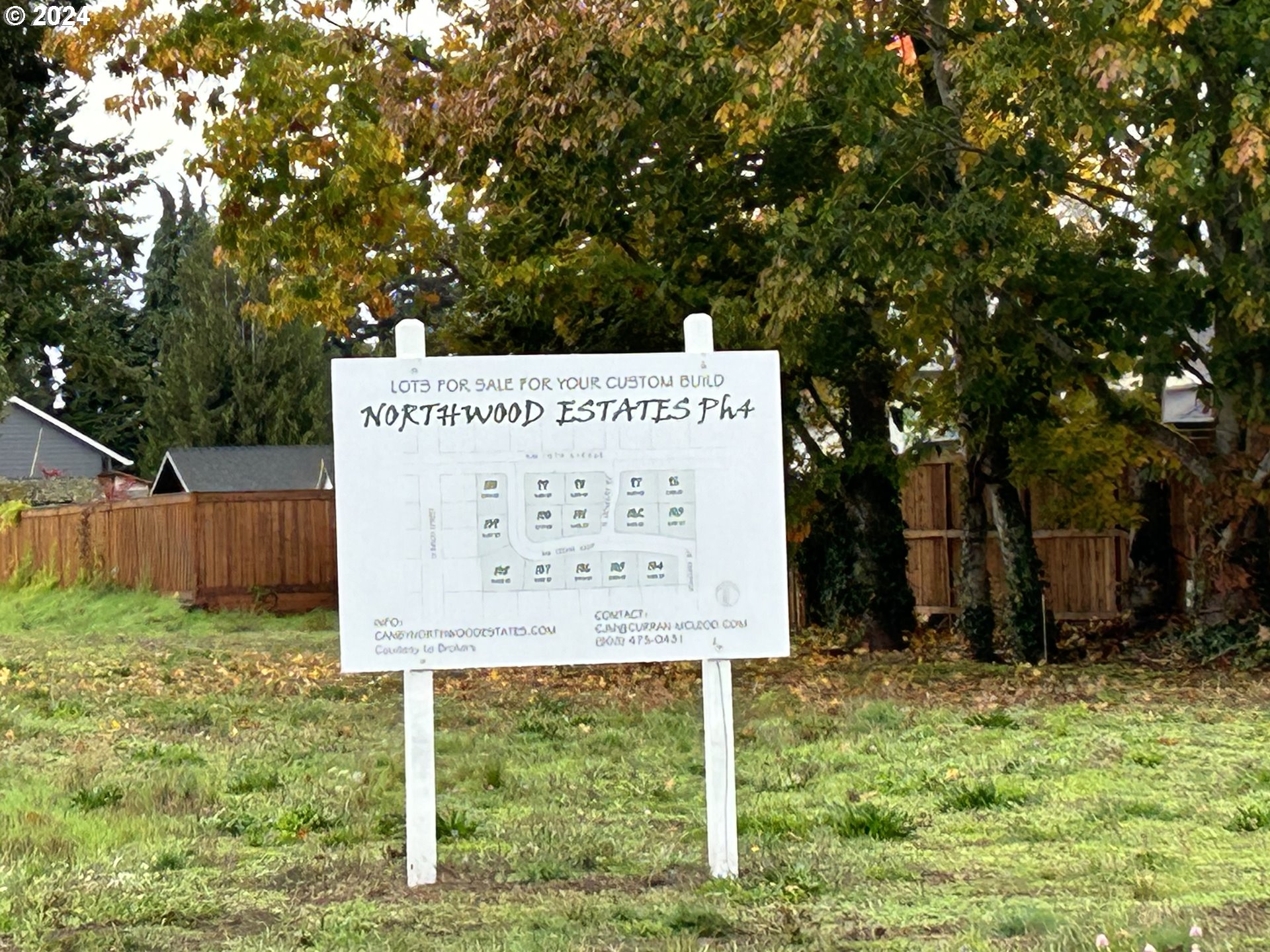 Northwest 10th Avenue Canby, OR 97013 - Photo 38 of 41 a sign on the side of the building
