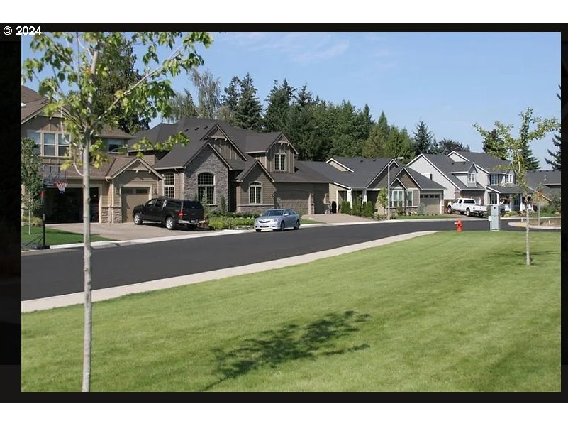 Northwest 10th Avenue Canby, OR 97013 - Photo 39 of 41 a view of an outdoor space and yard