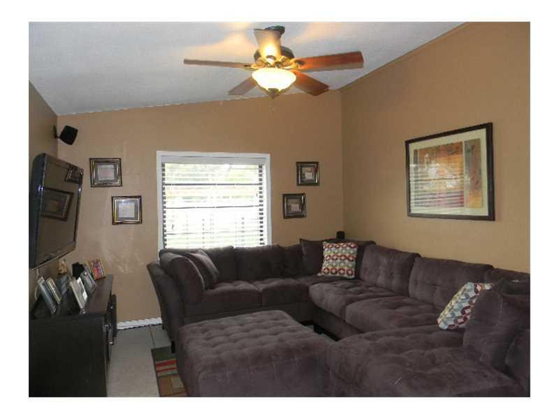 9938 Northwest 42nd Court Sunrise, FL 33351 - Photo 8 of 19 Family/Great Room