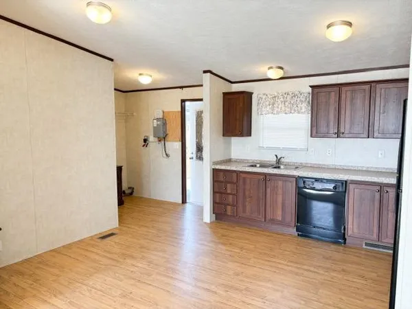 $109,000 | 132 Railroad Avenue, Levelland, TX 79336