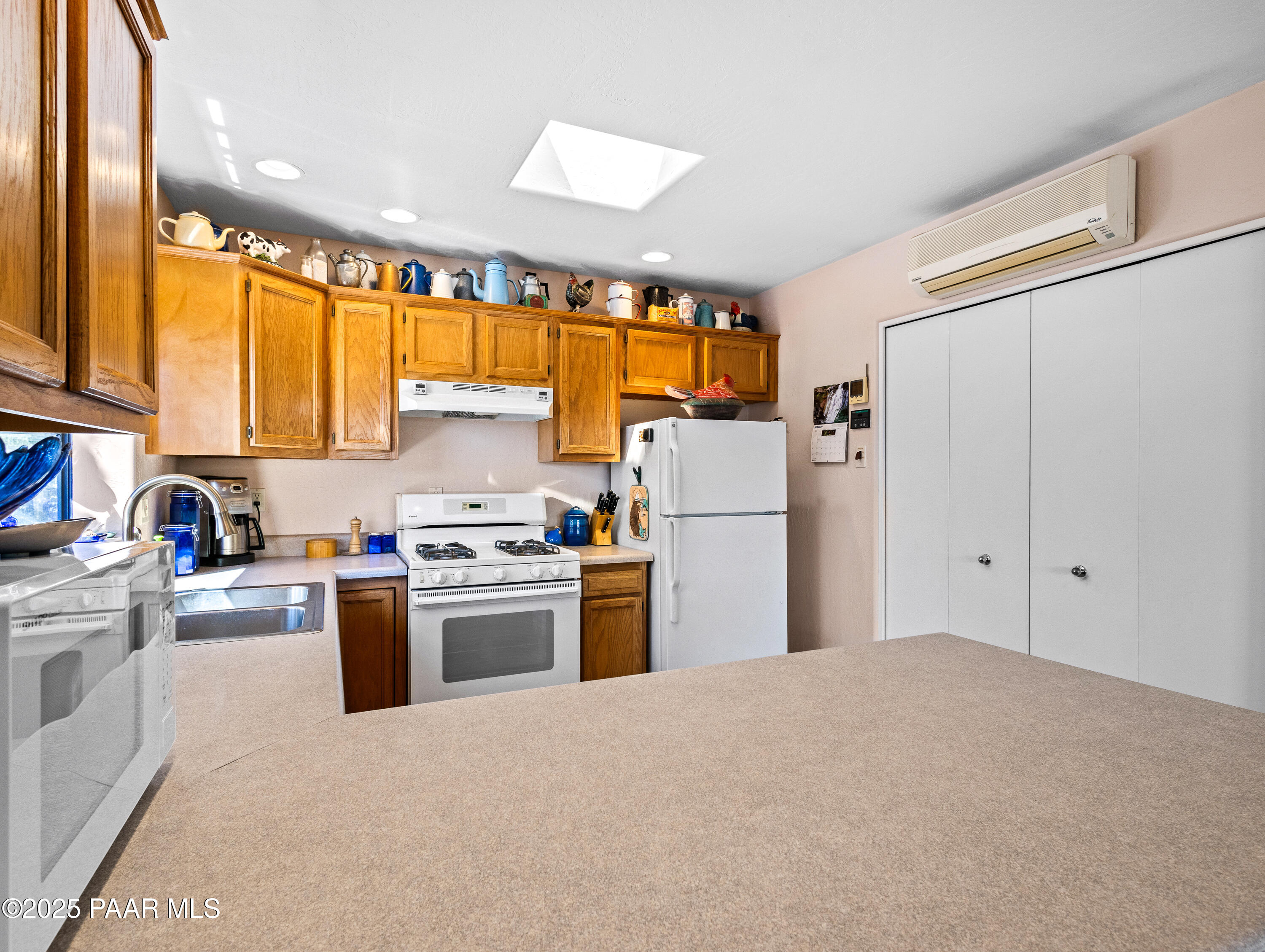 15555 South Middle Ridge Kirkland, AZ 86332 - Photo 24 of 63 15555 S Middle Ridge Rd-41