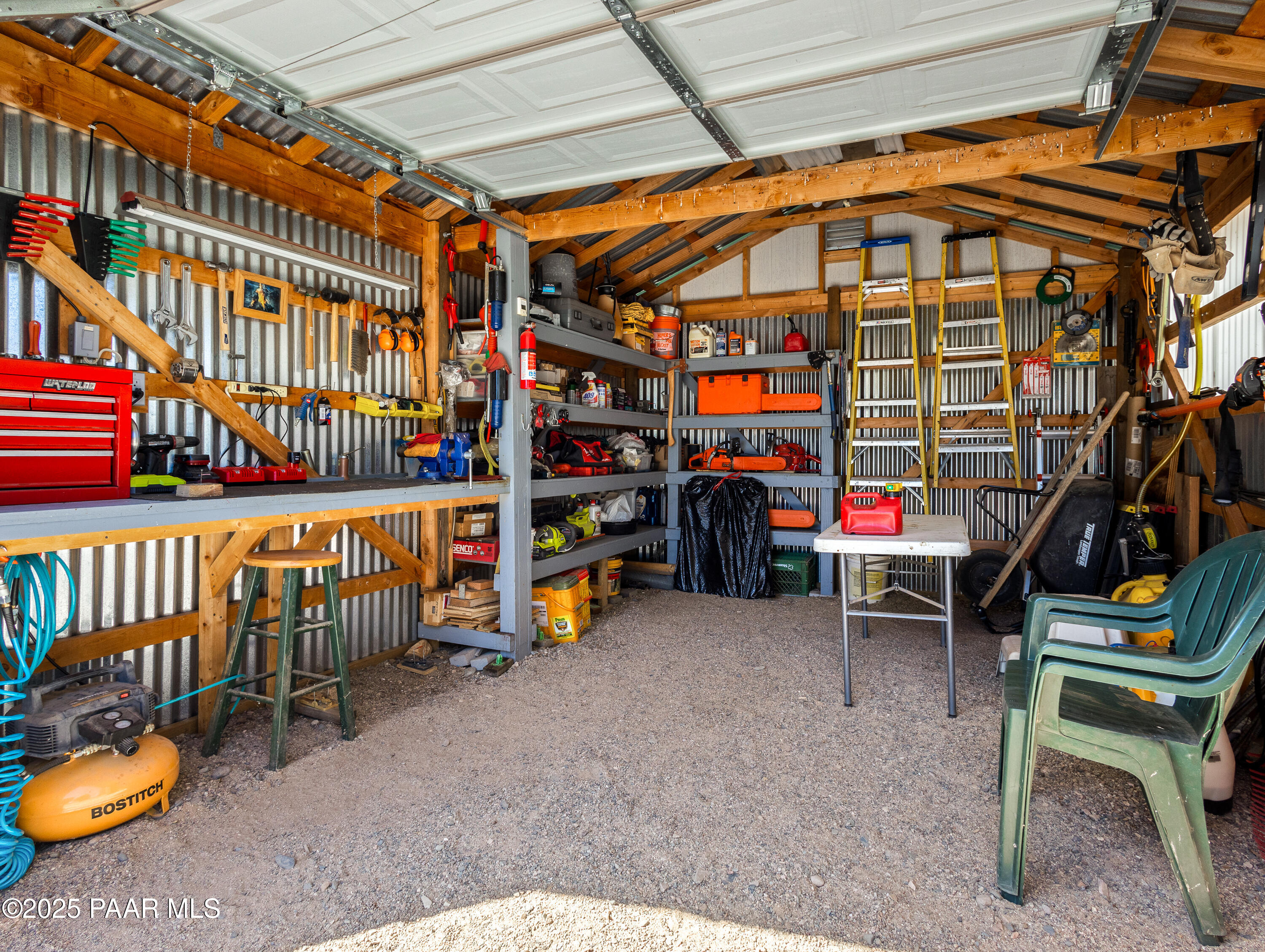 15555 South Middle Ridge Kirkland, AZ 86332 - Photo 37 of 63 15555 S Middle Ridge Rd-27