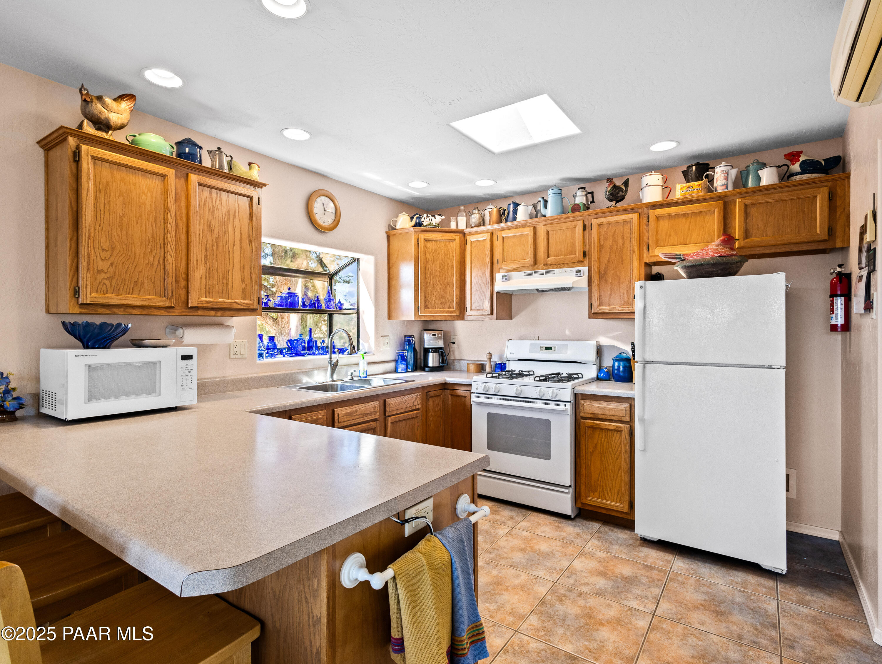 15555 South Middle Ridge Kirkland, AZ 86332 - Photo 4 of 63 15555 S Middle Ridge Rd-40