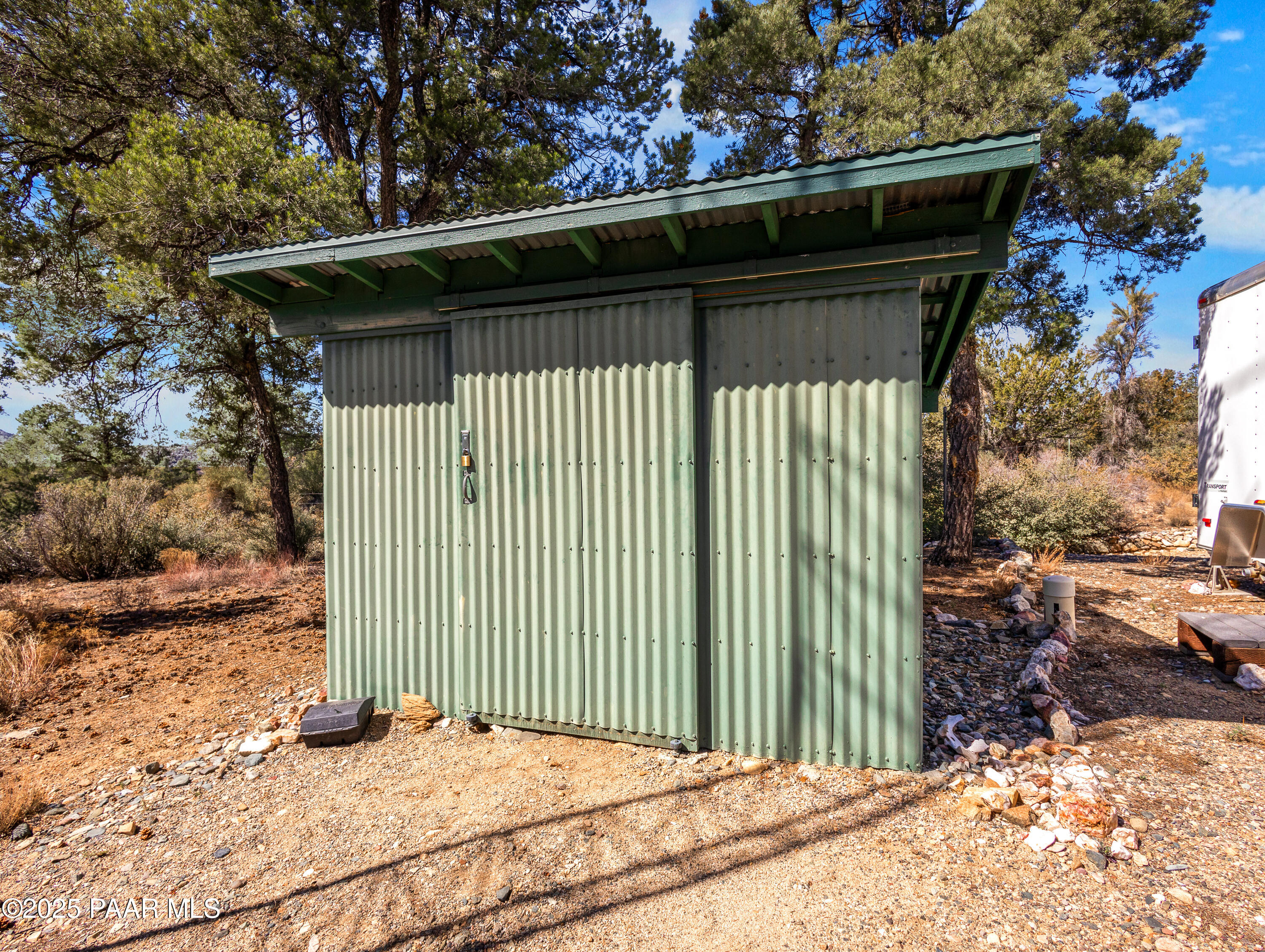 15555 South Middle Ridge Kirkland, AZ 86332 - Photo 41 of 63 15555 S Middle Ridge Rd-29