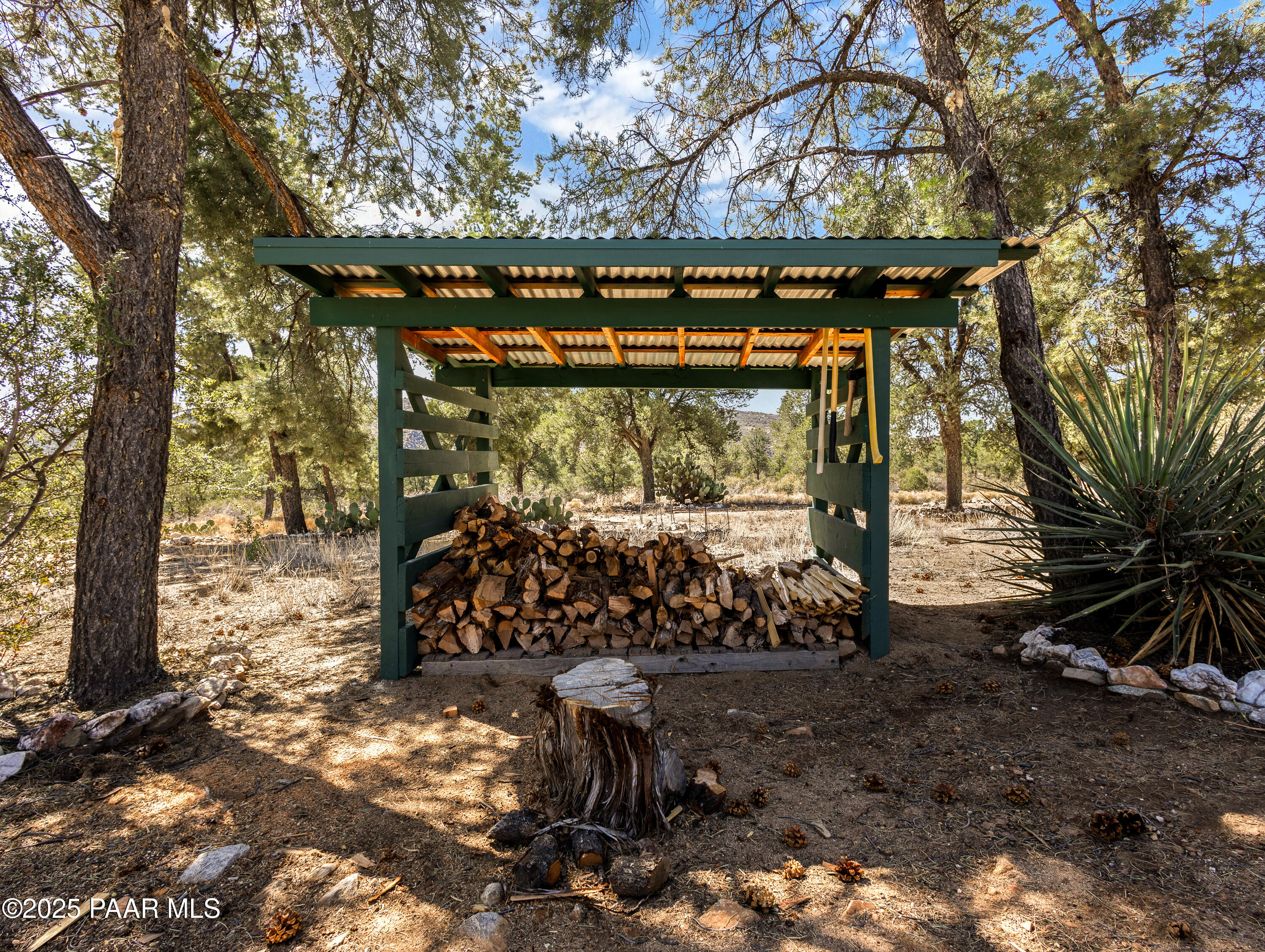 15555 South Middle Ridge Kirkland, AZ 86332 - Photo 47 of 63 15555 S Middle Ridge Rd-31