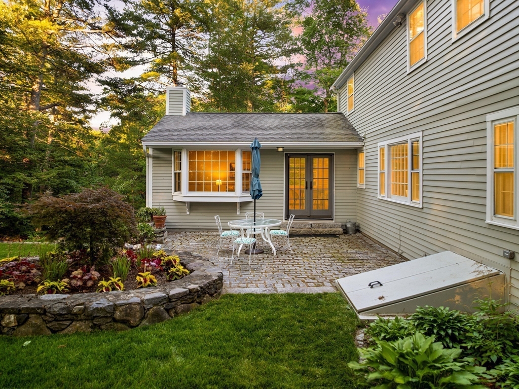 18 Isaac Davis Road Concord, MA 01742 - Photo 3 of 42