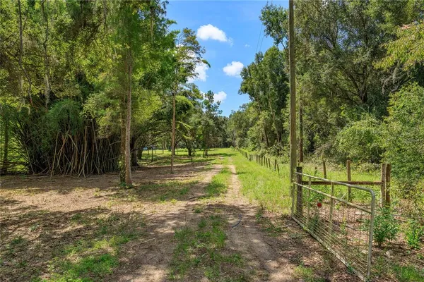 $449,900 | 22406 Belgard Lane, Astatula, FL 34705