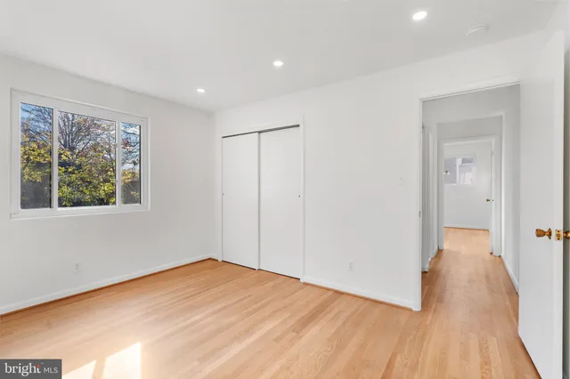 $2,950 | 618 19th Street South, Unit B, Arlington, VA 22202