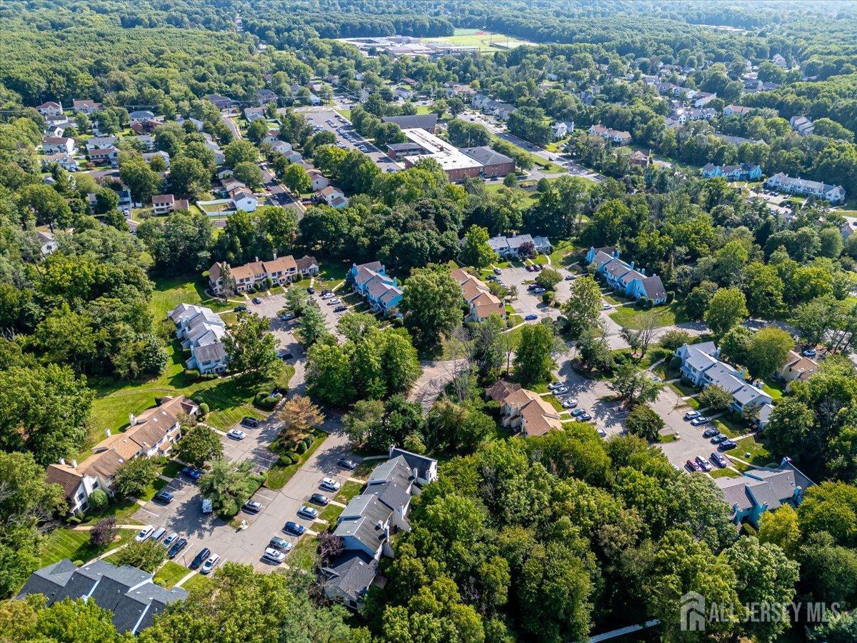 706 Maplecrest Road Edison, NJ 08820 - Photo 30 of 34 an aerial view of multiple house