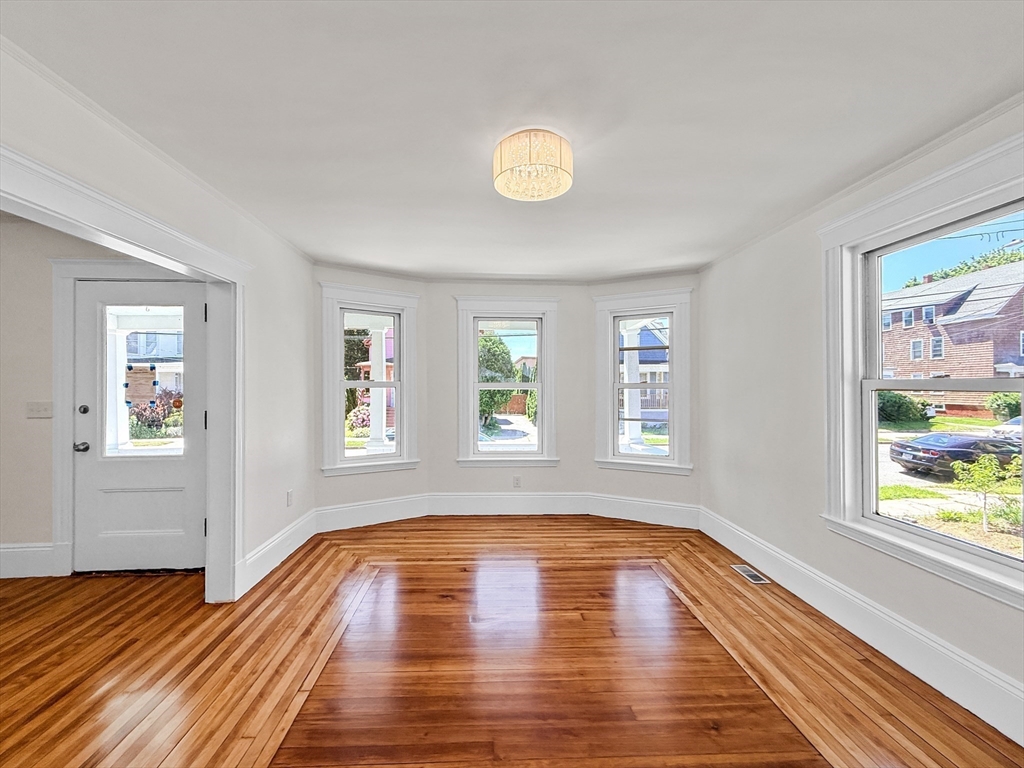 40 Archer Street Lynn, MA 01902 - Photo 5 of 42