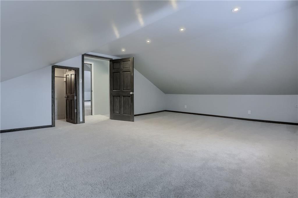 457 East Crestview Drive Transfer, PA 16154 - Photo 15 of 35 Bedroom 2