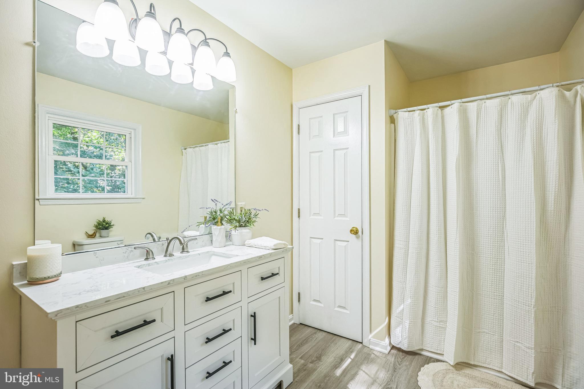 815 Barstow Road Prince Frederick, MD 20678 - Photo 30 of 54 Primary Suite