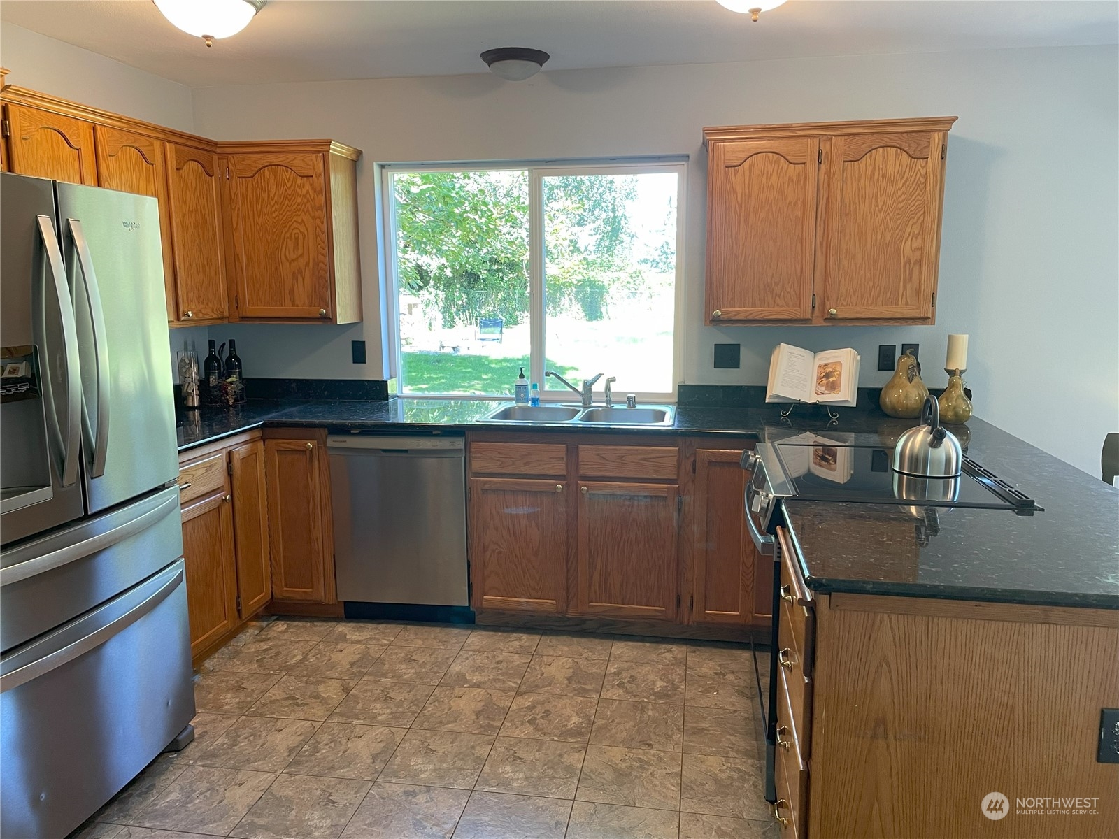 18432 Albany Street Southwest Rochester, WA 98579 - Photo 10 of 40