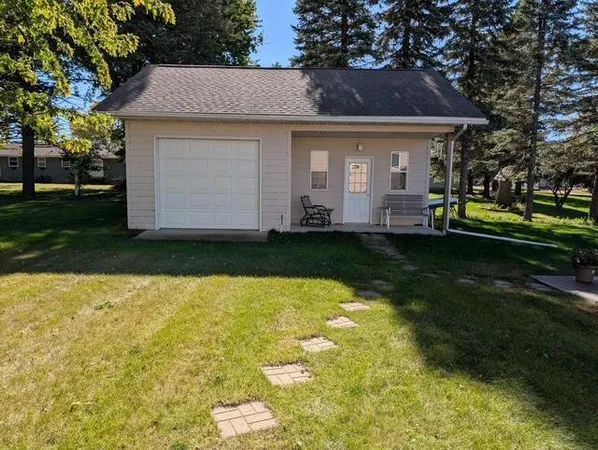 $324,500 | 407 Park Street, Fulda, MN 56131