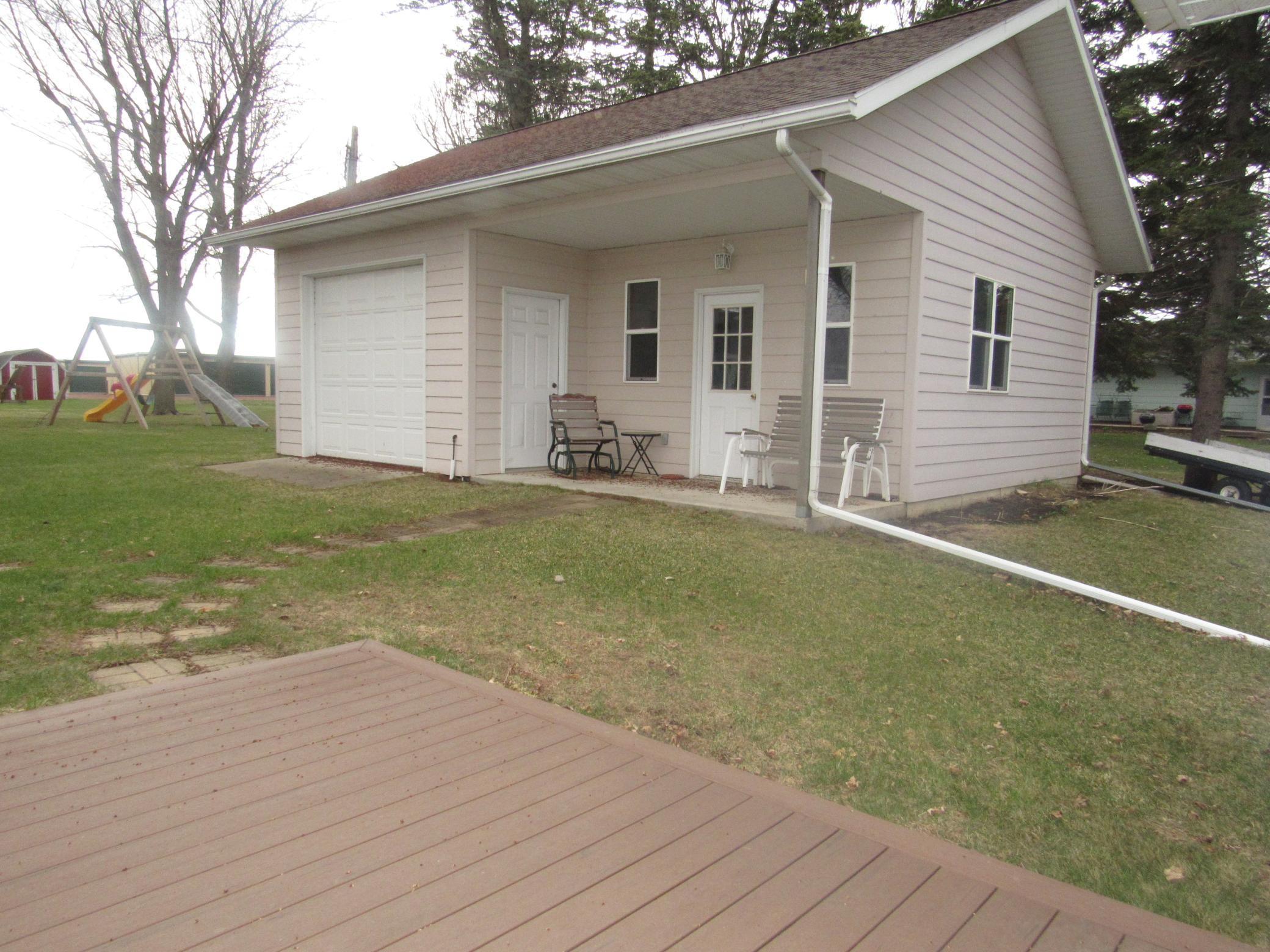 407 Park Street Fulda, MN 56131 - Photo 3 of 32